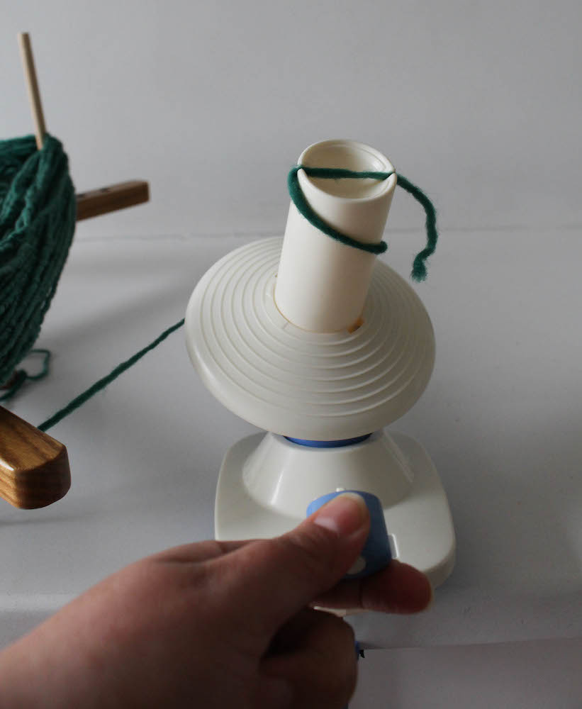 How to Use a Yarn Ball Winder to Make Yarn Cakes  Stanwood Needlecraft Yarn  Winder Tutorial 