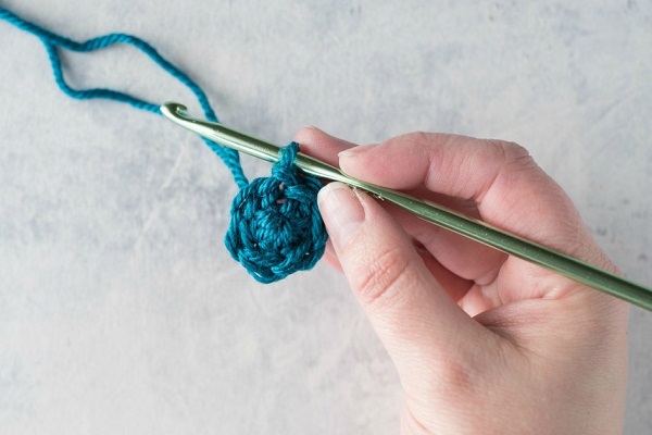 5 Must-Have Crochet Materials for Beginners