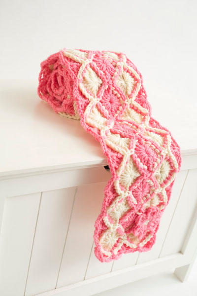 Practice the Bavarian stitch with this adorable scarf pattern