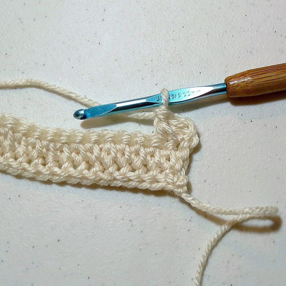 Loopy Linked Double Crochet 005 - no text